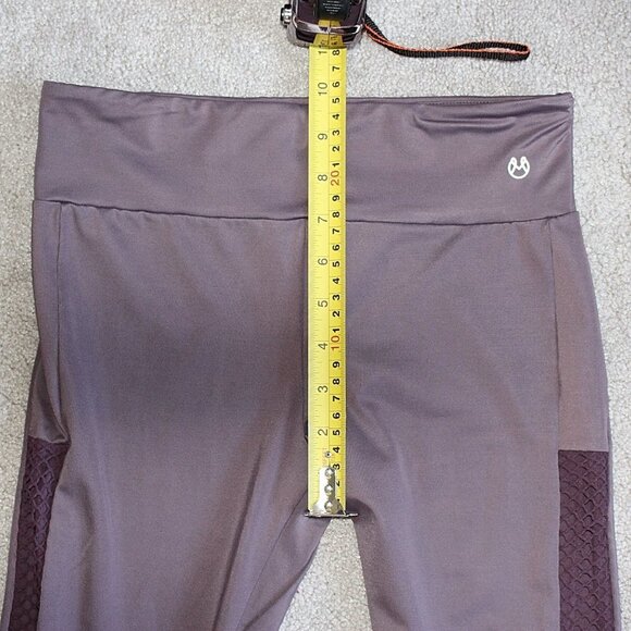 Maaji - "Lane" Fishnet Water Sports Side Stitch Leggings in Fig (Mauve), Med - Picture 6 of 9